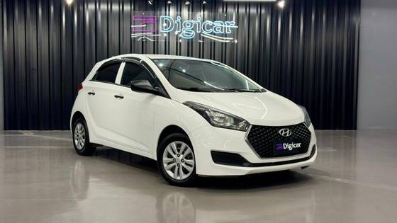 HYUNDAI HB20 1.0 COMFORT PLUS 12V TURBO FLEX 4P MANUAL